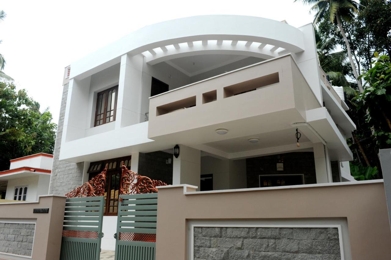 Moksha Homestay Thiruvananthapuram Esterno foto