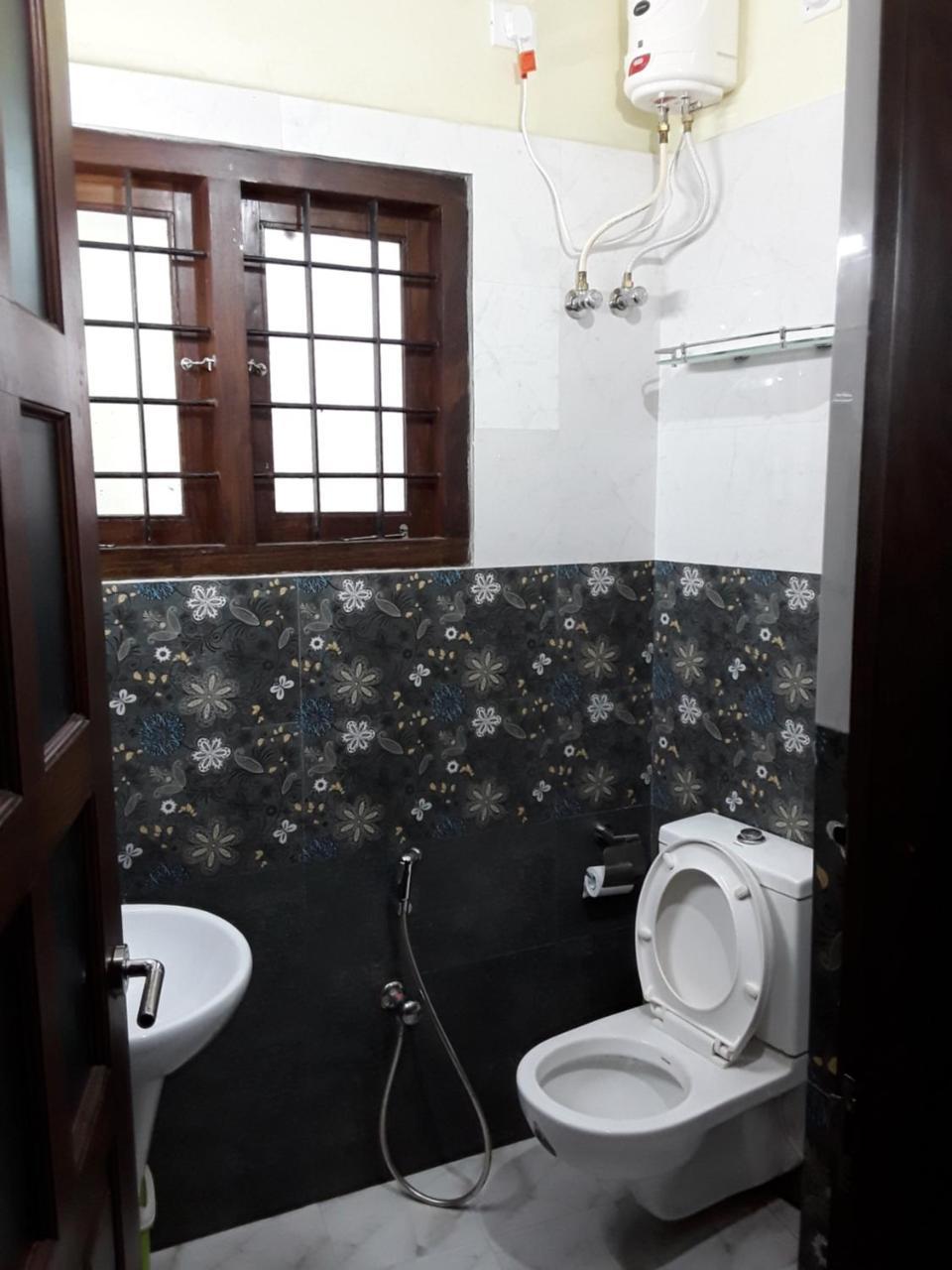 Moksha Homestay Thiruvananthapuram Esterno foto